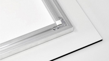 photo of a corner of an aluminium subframe on the back of an acrylic print