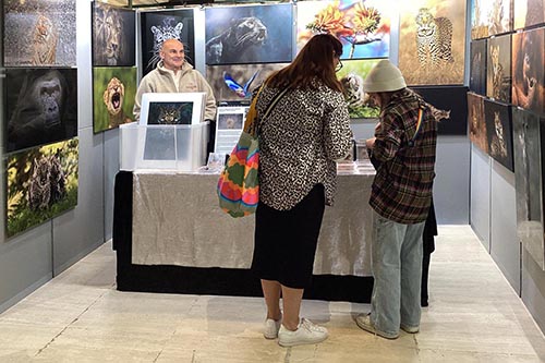 Ashley Vincent engaging with customers at the October 2023 Milton Keynes